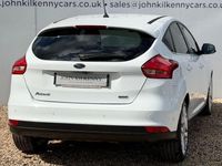 Usado Ford Focus Titanium X 125 HP (91 kW) 2017 Branco Citadino