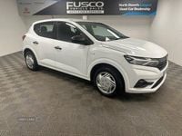 Used Dacia Sandero Essentiel 100 HP (73 kW) 2022 White Hatchback