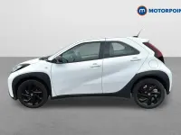 Usado Toyota Aygo X PURE 2023 Branco SUV