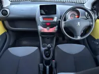 Used Peugeot 107 68 HP (50 kW) 2011 Yellow Hatchback