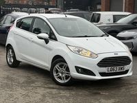 Used Ford Fiesta Zetec 100 HP (73 kW) 2014 White Hatchback