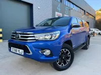 Used Toyota HiLux 150 HP (110 kW) 2018 Blue Pickup