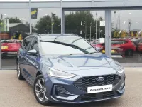 Used Ford Focus ST-Line 125 HP (91 kW) 2023 Blue Estate