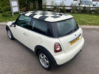 Used Mini Cooper Hatch 2011 White Hatchback