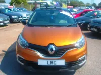 Used Renault Captur Iconic 90 HP (66 kW) 2019 Orange/black SUV