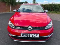 Used VW Golf Alltrack 181 HP (133 kW) 2016 Bright red Estate