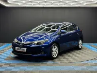 Used Toyota Auris Hybrid Business Edition 2017 Blue Hatchback