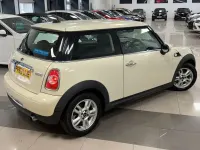 Used Mini Cooper Hatch 122 HP (89 kW) 2014 White Hatchback