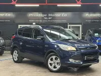 Käytetty Ford Kuga Zetec 138 HP (101 kW) 2013 Sininen Katumaasturi