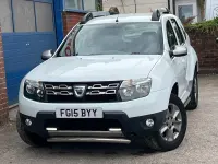 Used Dacia Duster Lauréate 110 HP (80 kW) 2015 White SUV