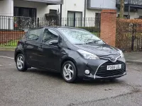 Used Toyota Yaris 101 HP (74 kW) 2015 Black Hatchback