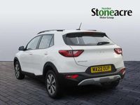Used Kia Stonic 100 HP (73 kW) 2022 White SUV