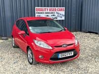 Used Ford Fiesta Zetec 82 HP (60 kW) 2012 Red Hatchback