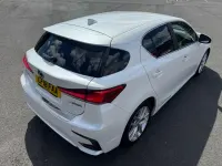 Used Lexus CT200h Luxury Line 2018 White Hatchback