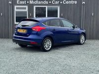 Usado Ford Focus Zetec 2017 Azul Citadino