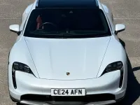 Używany Porsche Taycan 419 kW (571 KM) 2024 Szary Kombi