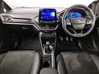 Begagnad Ford Fiesta Active X 125 HK (91 kW) 2023 Svart Halvkombi