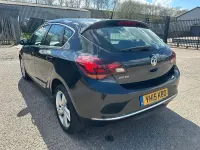 Used Vauxhall Astra SRi 115 HP (84 kW) 2015 Black Hatchback