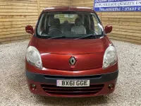 Used Renault Kangoo Expression 105 HP (77 kW) 2011 Red MPV