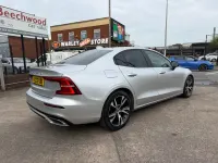 Begagnad Volvo S60 R-Design 250 HK (183 kW) 2022 Silver Sedan