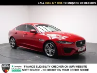 Begagnad Jaguar XE R-Dynamic 250 HK (183 kW) 2019 Röd Sedan