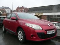 Used Renault Mégane III Expression 106 HP (77 kW) 2009 Red Hatchback