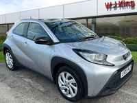 Used Toyota Aygo X PURE 72 HP (52 kW) 2023 Silver SUV