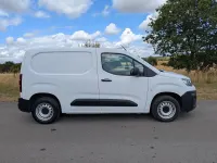 Used Citroën Berlingo 100 HP (73 kW) 2024 White MPV