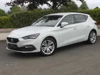 Used Seat Leon SE Dynamic 110 HP (80 kW) 2021 White Hatchback