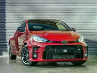 Used Toyota Yaris 272 HP (200 kW) 2021 Red Hatchback