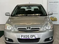 Used Toyota Corolla 110 HP (80 kW) 2005 Silver Hatchback