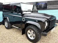 Usado Land Rover Defender Landmark 122 CV (89 kW) 2016 Negro Familiar