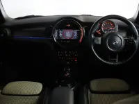 Used Mini Cooper Hatch 134 HP (98 kW) 2023 Green Hatchback