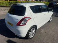 Begagnad Suzuki Swift SZ4 90 HK (66 kW) 2015 Vit Halvkombi
