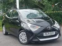 Used Toyota Aygo X-play 72 HP (52 kW) 2022 Black Hatchback