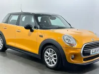 Used Mini Cooper Hatch 136 HP (100 kW) 2016 Orange Hatchback