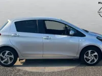 Used Toyota Yaris 100 HP (73 kW) 2016 Silver