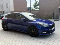 Used Ford Focus ST 2016 Blue Hatchback