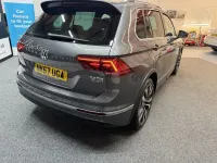 Usado VW Tiguan R-line 150 CV (110 kW) 2017 Gris SUV