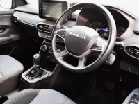 Used Dacia Jogger Extreme 141 HP (103 kW) 2025 MPV