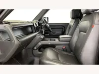 Usado Land Rover Defender HSE Dynamic 249 HP (183 kW) 2022 Preto SUV