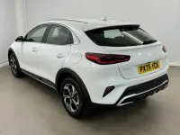 Usado Kia XCeed 113 HP (83 kW) 2025 Branco SUV