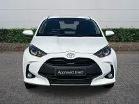 Used Toyota Yaris 116 HP (85 kW) 2024 White Hatchback