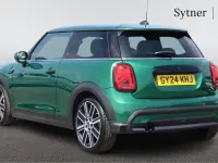 Used Mini Cooper Exclusive 134 HP (98 kW) 2024 Green Hatchback
