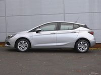 Used Vauxhall Astra Business Edition 122 HP (89 kW) 2021 Sovereign silver Hatchback
