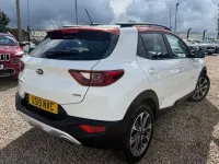 Used Kia Stonic 120 HP (88 kW) 2019 White SUV