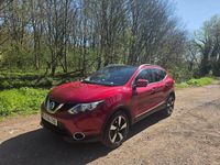 Used Nissan Qashqai N-Connecta 115 HP (84 kW) 2016 Red SUV