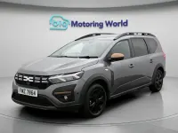 Used Dacia Jogger Extreme 141 HP (103 kW) 2024 Grey MPV
