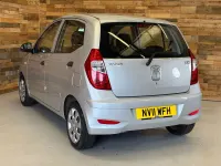 Used Hyundai i10 Classic 85 HP (62 kW) 2011 Silver Hatchback
