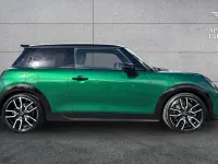 Used Mini Cooper S Hatch 201 HP (147 kW) 2025 Green Hatchback